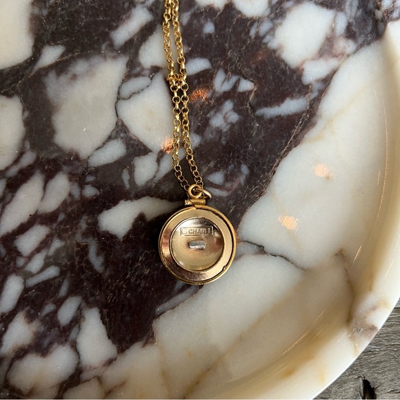 Vintage Chanel button necklace - Picture 2 of 3